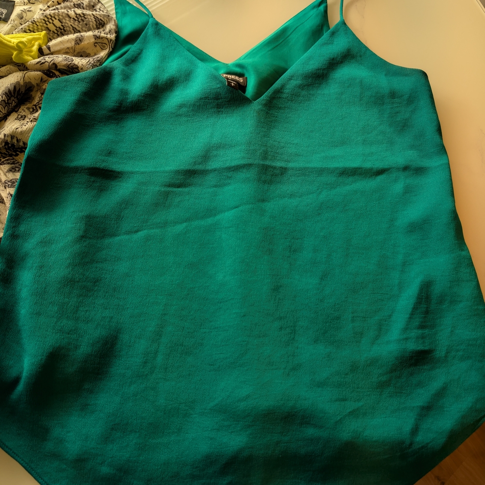 Satin-like Green Sleeveless Camisole Top